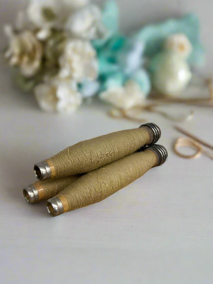 Primitive Everyday ONE pc 6.5" Tan Yarn on Wood Quill - The Primitive Pineapple Collection