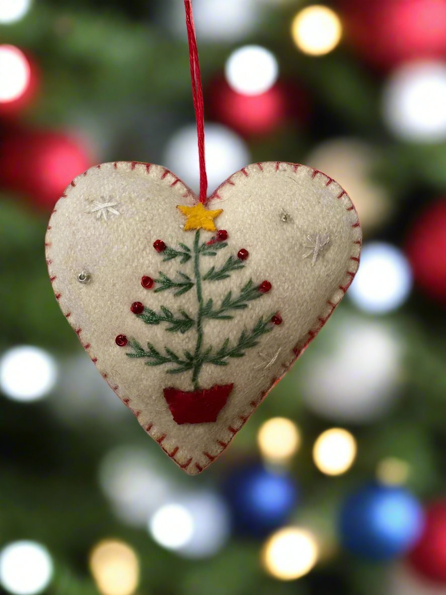 Primitive Christmas Handcrafted Felt 3" White Heart w/ Feather Tree Ornament - The Primitive Pineapple Collection