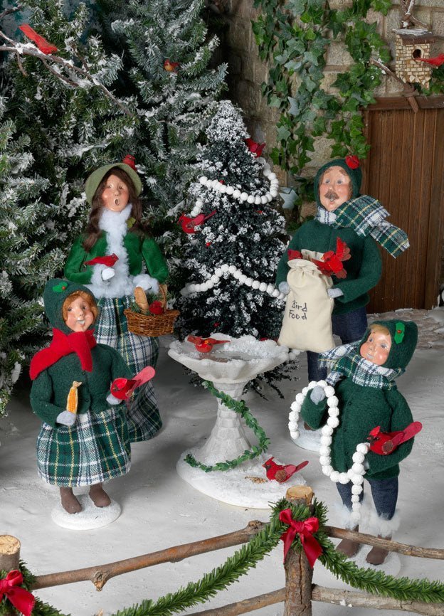 Byers Choice Carolers Christmas Family w/ Cardinals Boy 111B - The Primitive Pineapple Collection