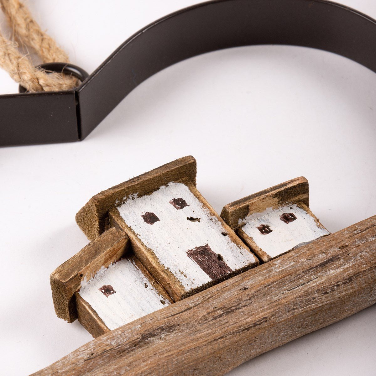 Rustic Summer Cottage Driftwood Beach Heart Ornament - The Primitive Pineapple Collection