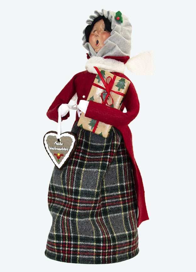 Byers Choice Carolers Christmas Family w/Cookie Woman 1247W - The Primitive Pineapple Collection