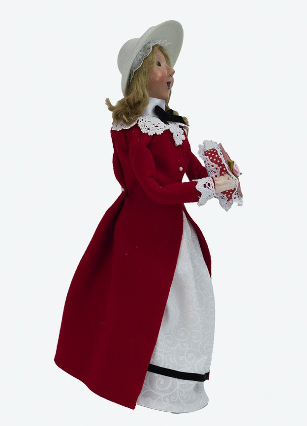 Primitive Colonial Byers Choice Valentines Day Woman w/ Heart Caroler 2024 New 2131K - The Primitive Pineapple Collection