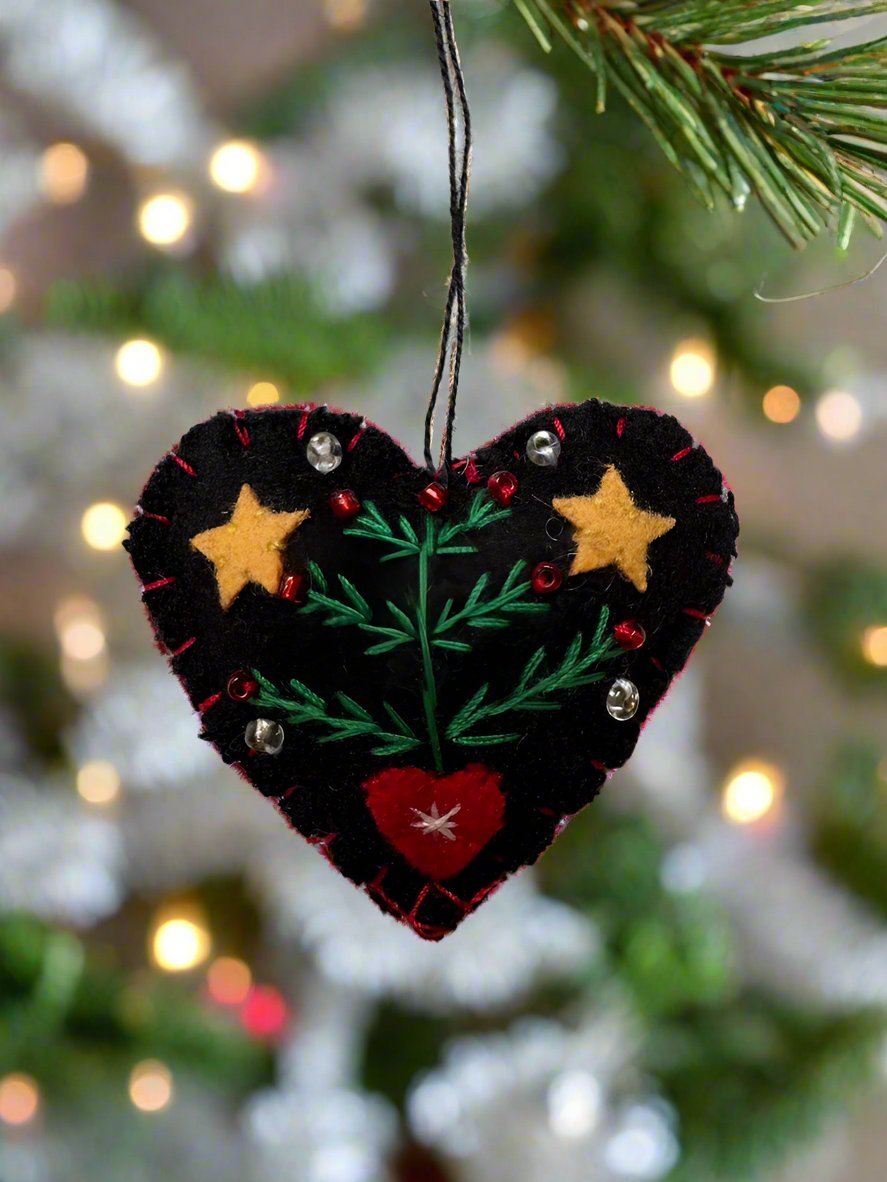 Primitive Christmas Handcrafted Felt 2" Black Heart w/ Feather Tree Ornament - The Primitive Pineapple Collection
