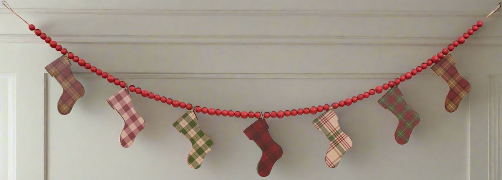 Primitive Christmas Wooden Plaid Stockings & Beads Garland - The Primitive Pineapple Collection