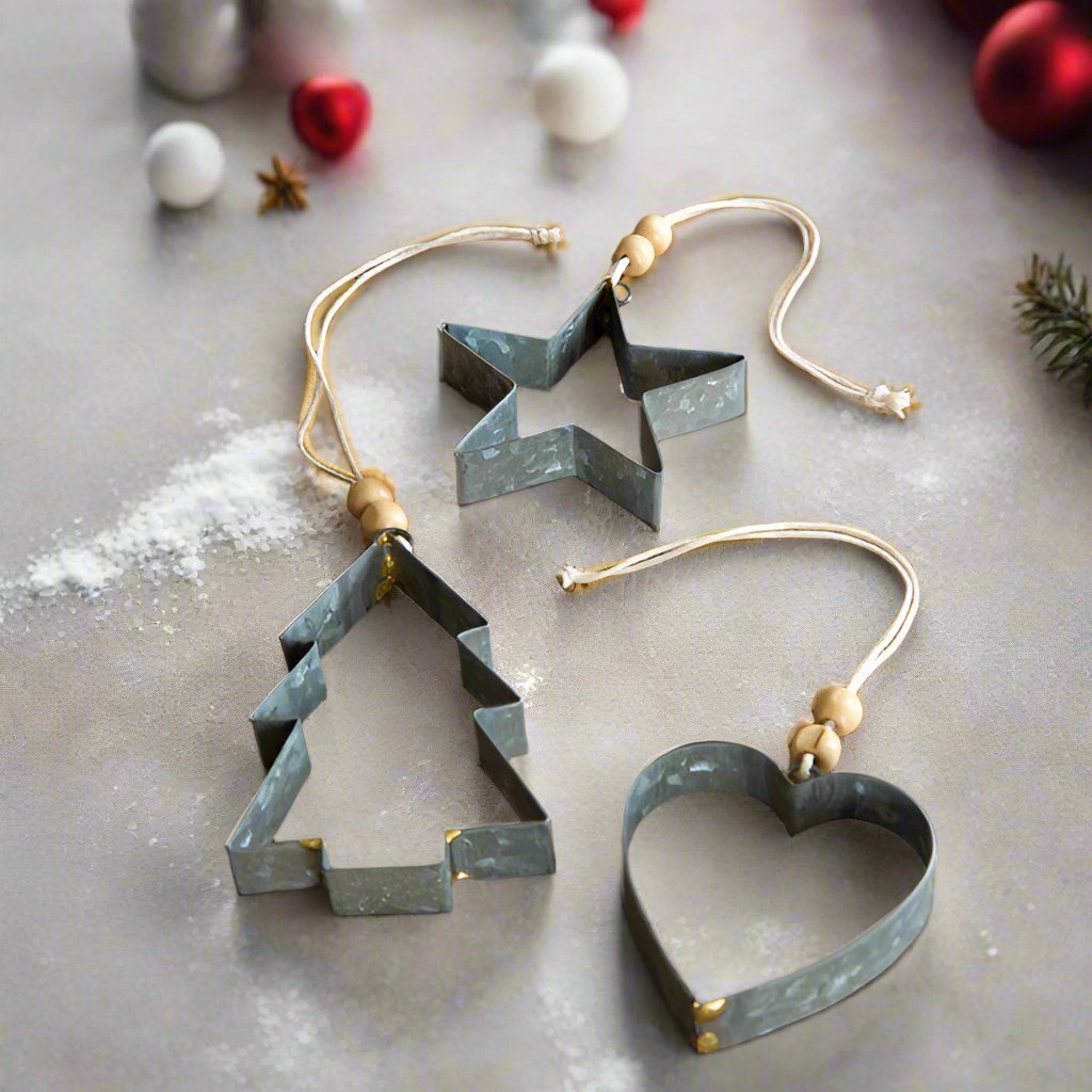 Primitive Colonial Christmas Hanging Metal Cookie Cutter Ornaments 3 pc - The Primitive Pineapple Collection