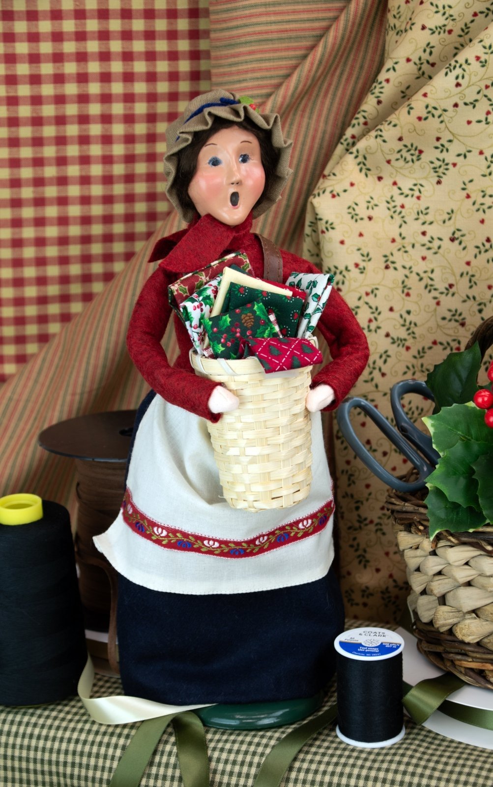 Byers Choice Carolers Colonial Woman Selling Fabrics 4245 - The Primitive Pineapple Collection