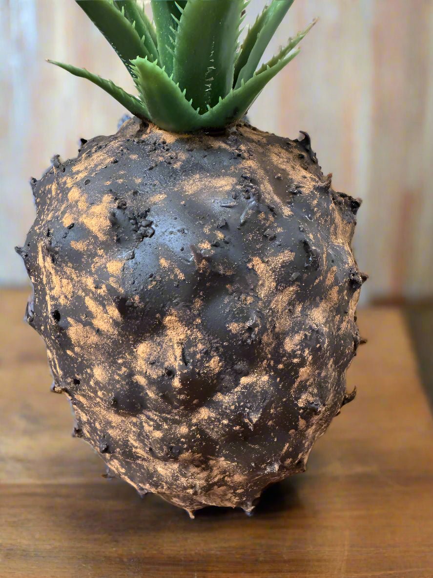 Primitive Colonial Grungy Cinnamon Scented Pineapple 8" - The Primitive Pineapple Collection