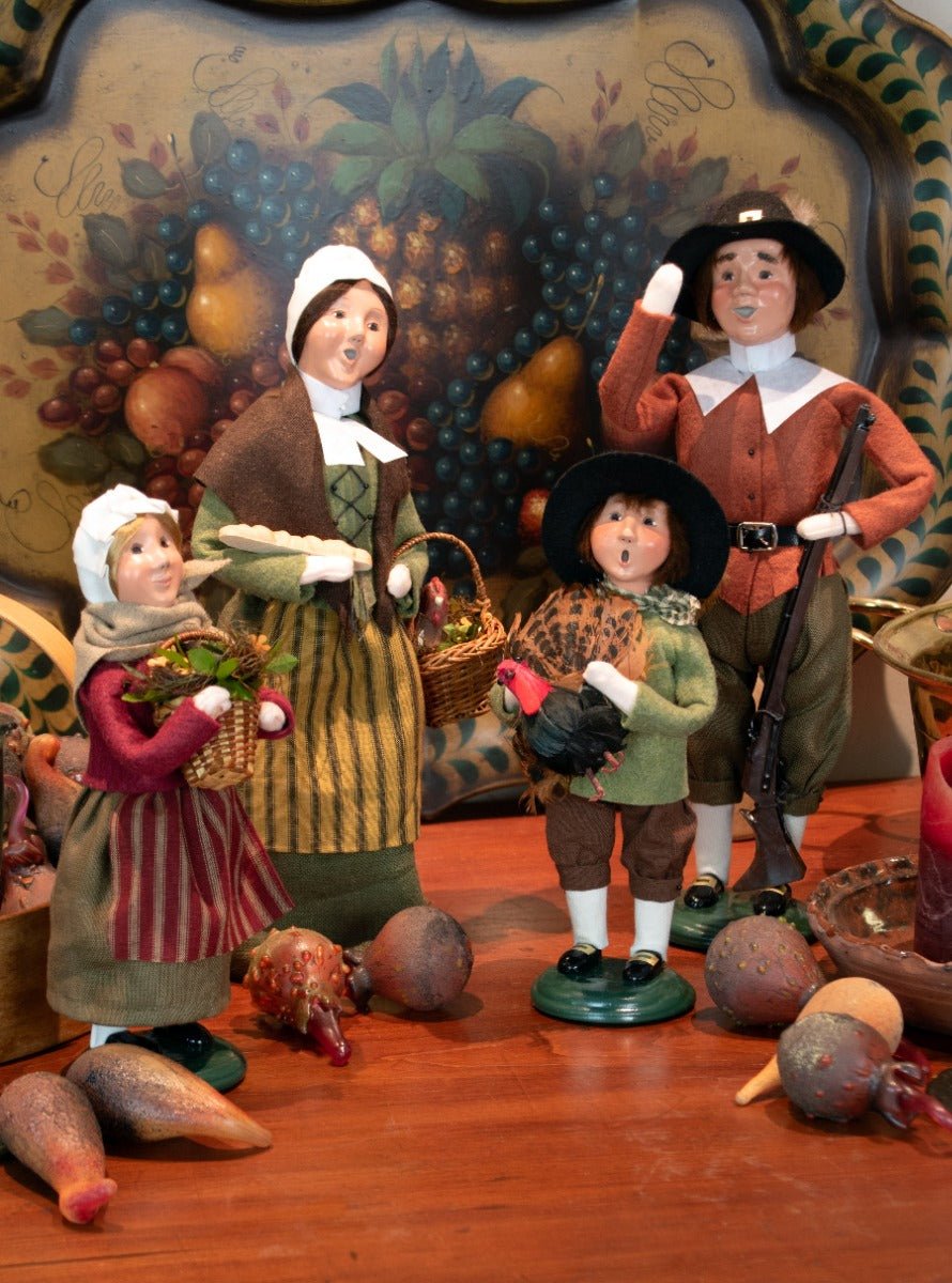 Colonial Byers Choice Fall Pilgrim Man 5012D - The Primitive Pineapple Collection