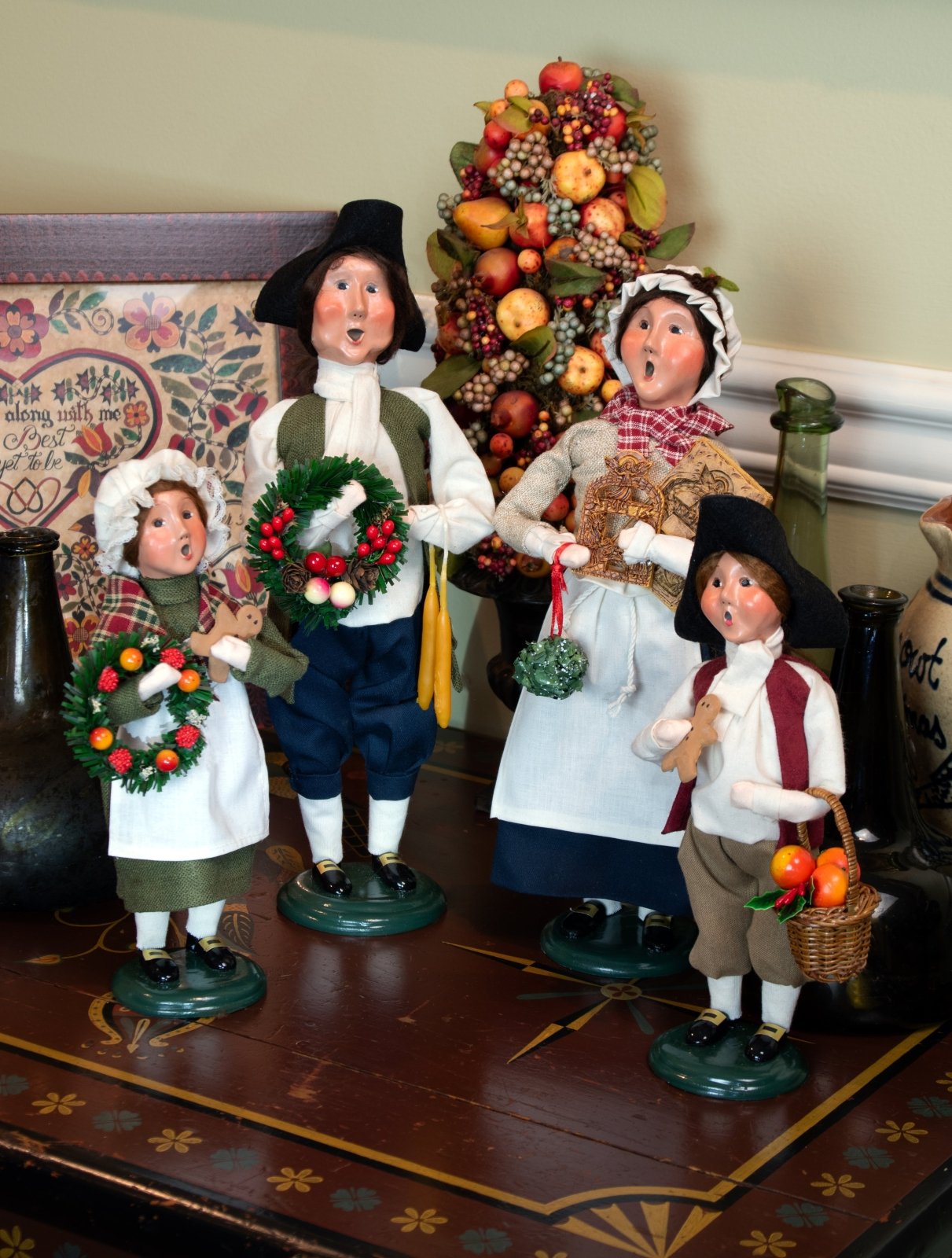 Primitive Colonial Byers Choice Colonial Girl 5243 Historical Collection - The Primitive Pineapple Collection