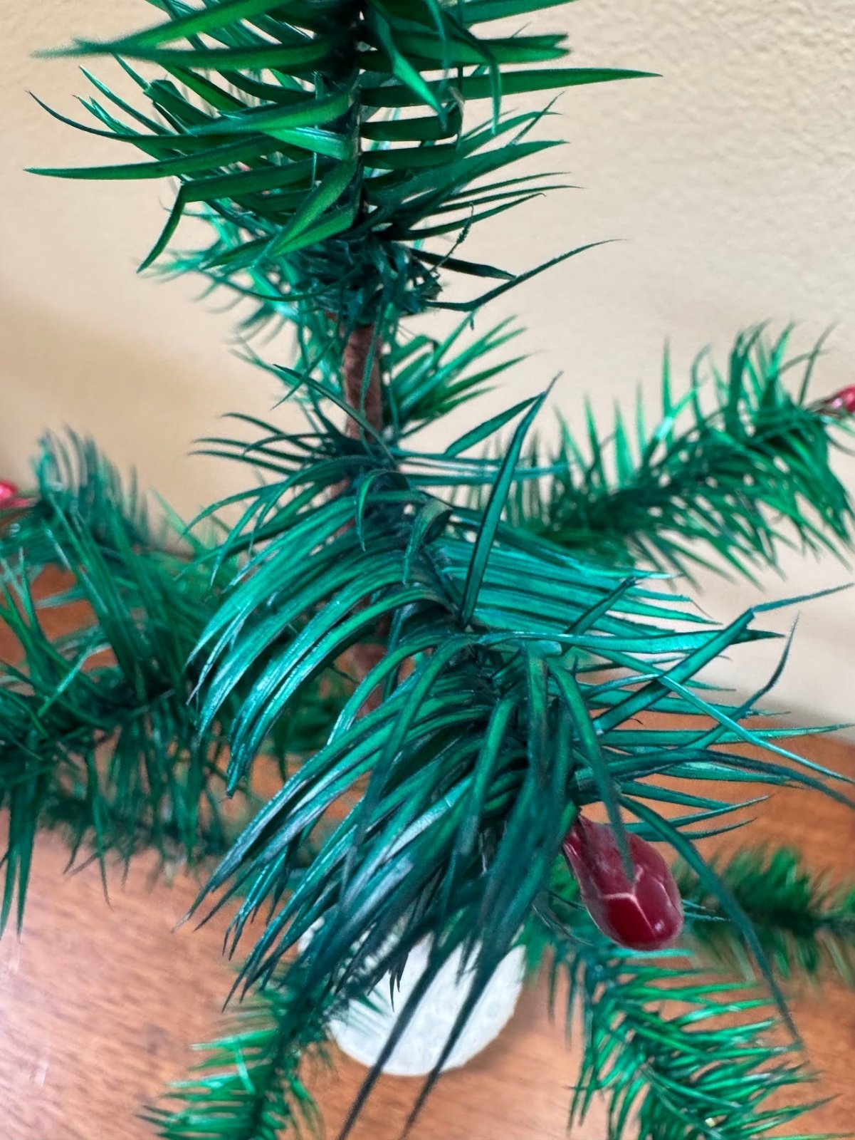 Primitive Bethany Lowe Inspired German Style Goose Feather Tree w/ Red Berries 15" - The Primitive Pineapple Collection