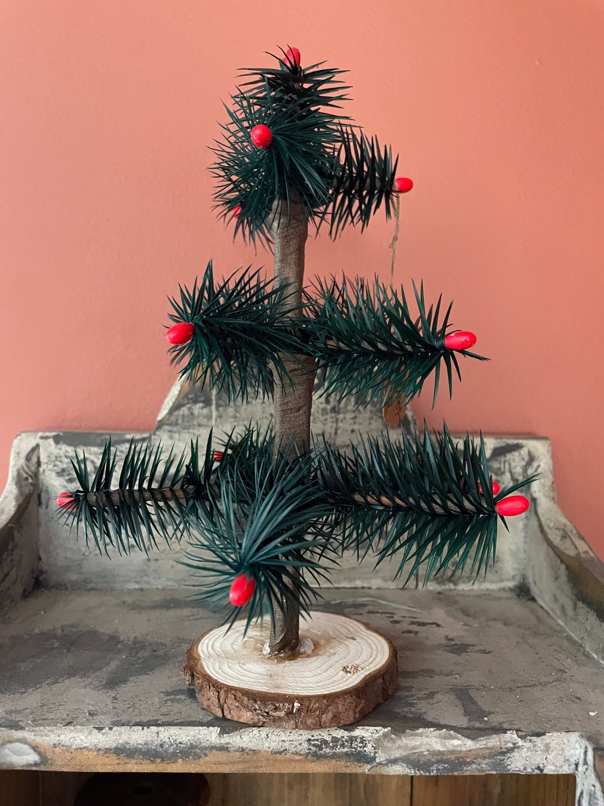 Bethany Lowe Inspired Handcrafted USA German Style Goose Feather Tree w/ Red Berries 8" - The Primitive Pineapple Collection