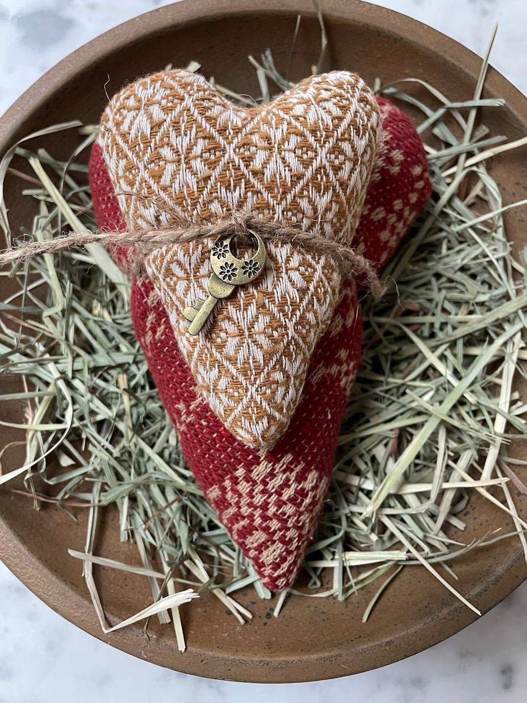 Primitives Handcrafted USA 2 pc Red and Mustard Coverlet Hearts Bundles w/Key - The Primitive Pineapple Collection