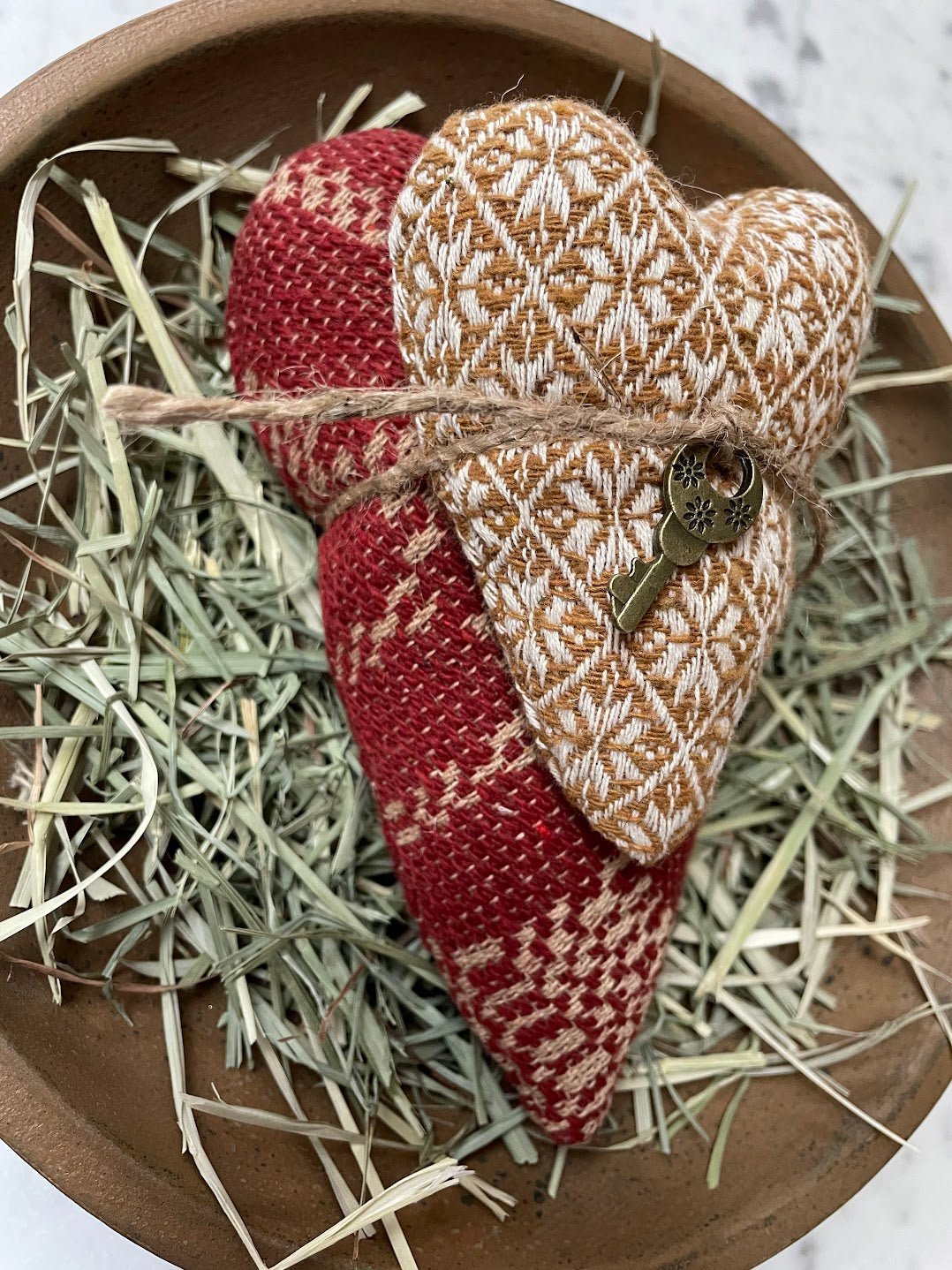 Primitives Handcrafted USA 2 pc Red and Mustard Coverlet Hearts Bundles w/Key - The Primitive Pineapple Collection