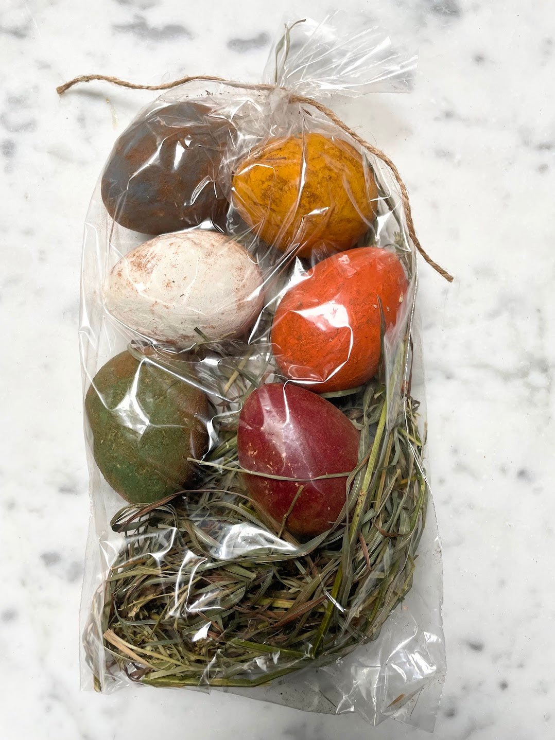 Primitive Colonial Handcrafted Spring 6 pc Egg w/ Prim Easter Grass - The Primitive Pineapple Collection