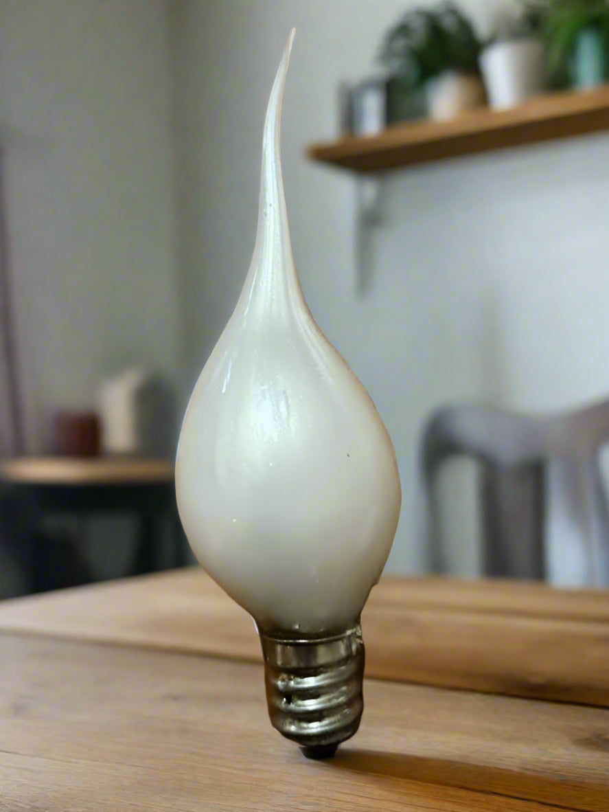 Primitive Holiday 5 watt Silver Dipped Silicone Light Bulb - The Primitive Pineapple Collection