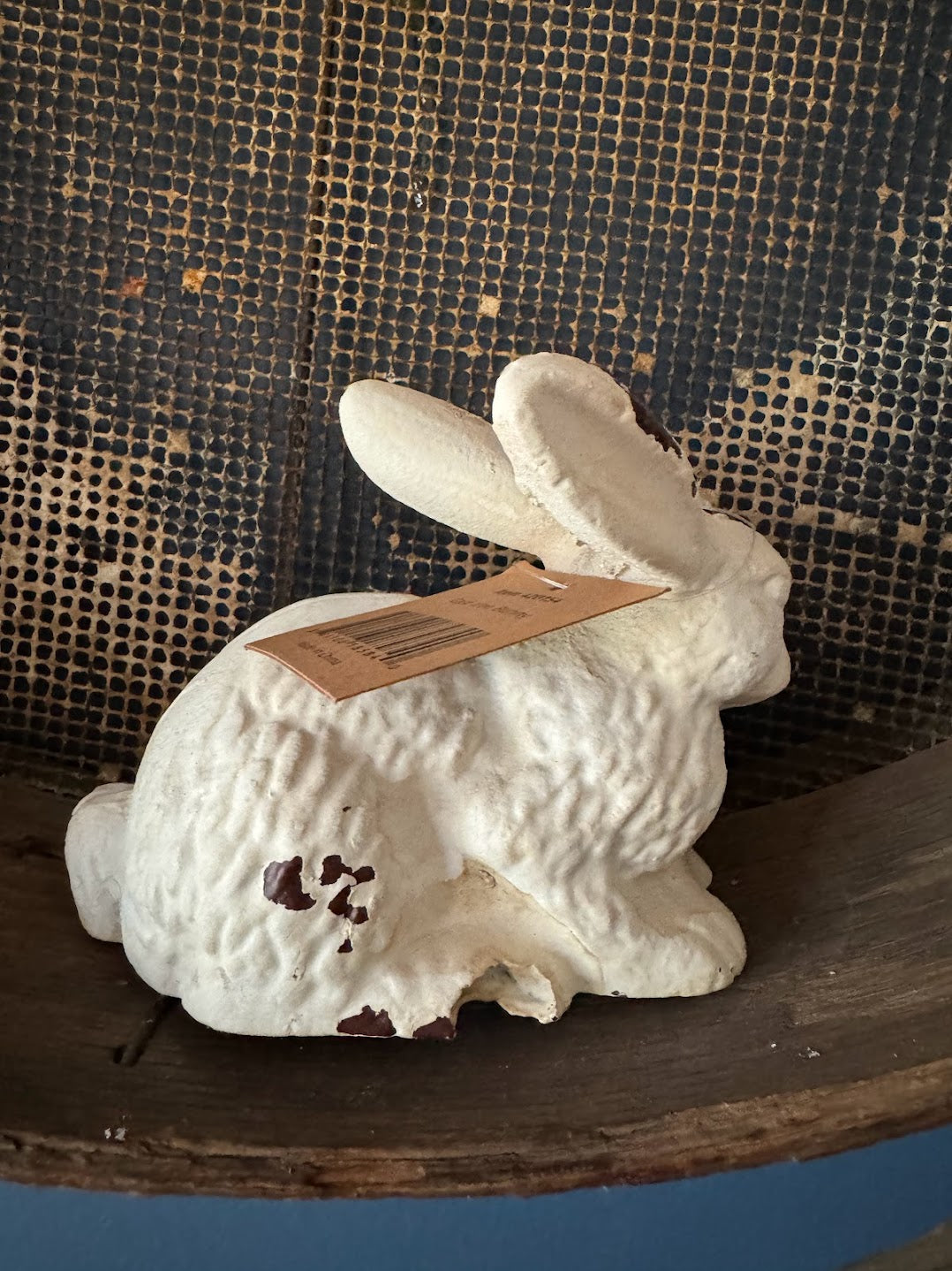 Primitive/Country White Cottage Charm Cast-Iron Bunny with CHIP
