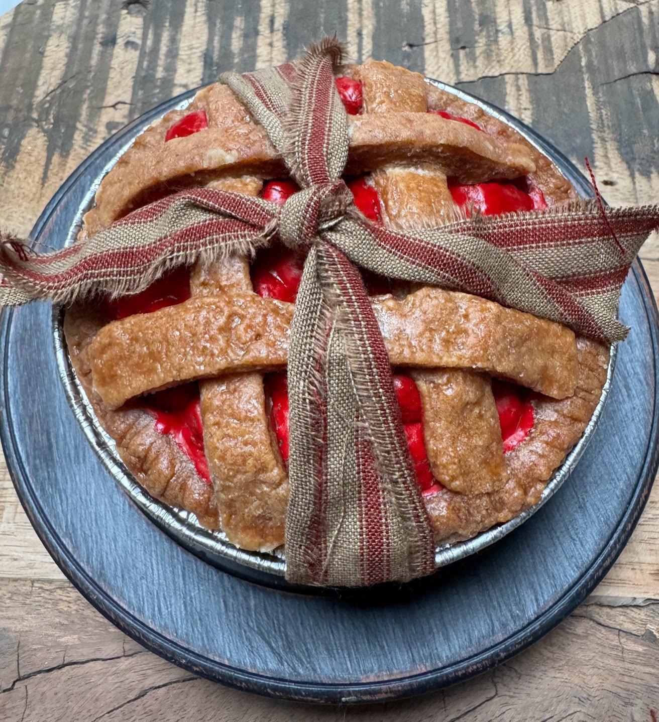Primitive Colonial 4” Lattice Cherry Pie Choice of Scent - The Primitive Pineapple Collection