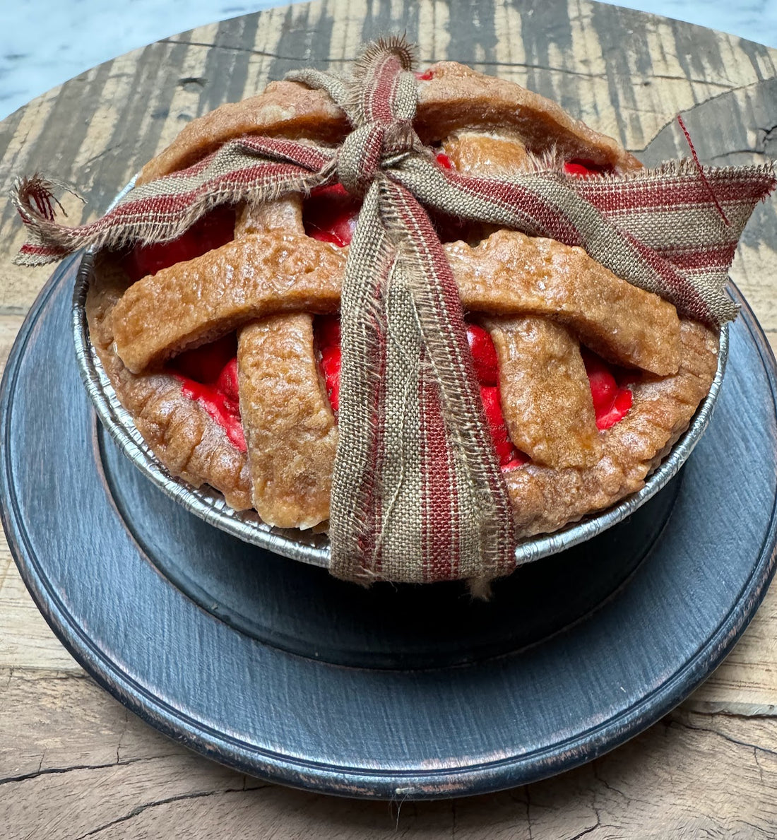 Primitive Colonial 4” Lattice Cherry Pie Choice of Scent