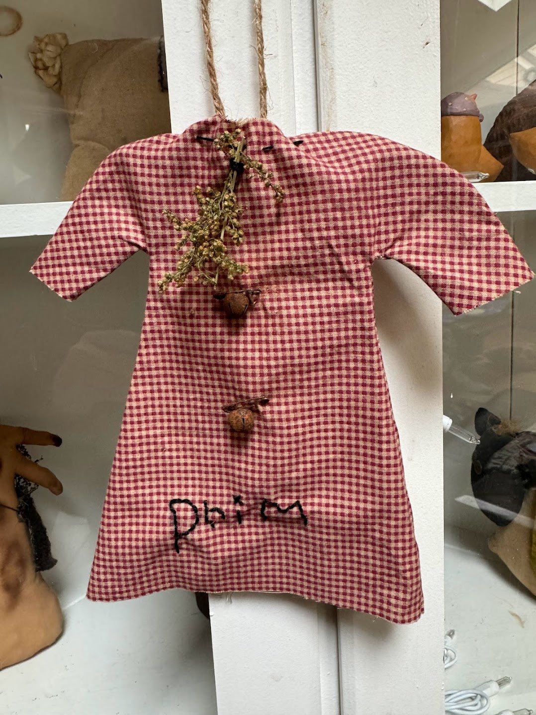 Primitive Colonial Handcrafted Small Stitched Prairie Dress Hanger 8" - The Primitive Pineapple Collection