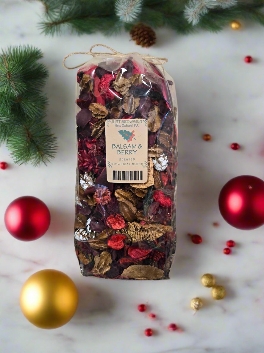 Handcrafted Holiday Balsam And Berry Potpourri - The Primitive Pineapple Collection