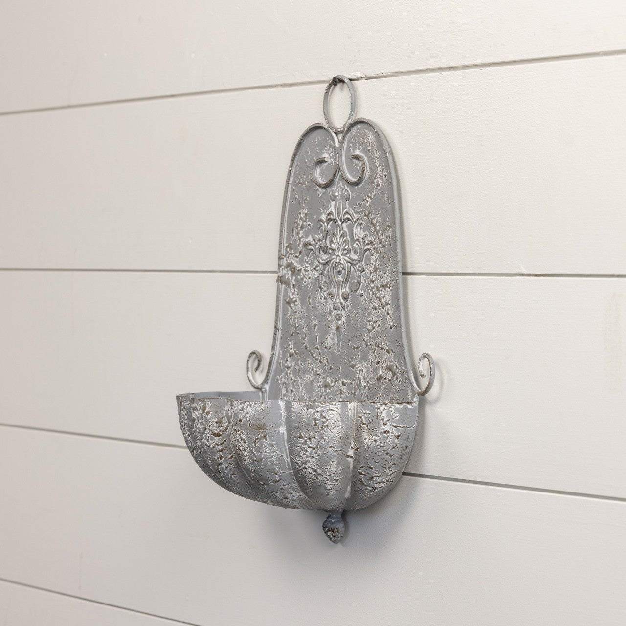 Primitive Ragon House Spring Weathered Gray Metal Wall Planter 16" - The Primitive Pineapple Collection
