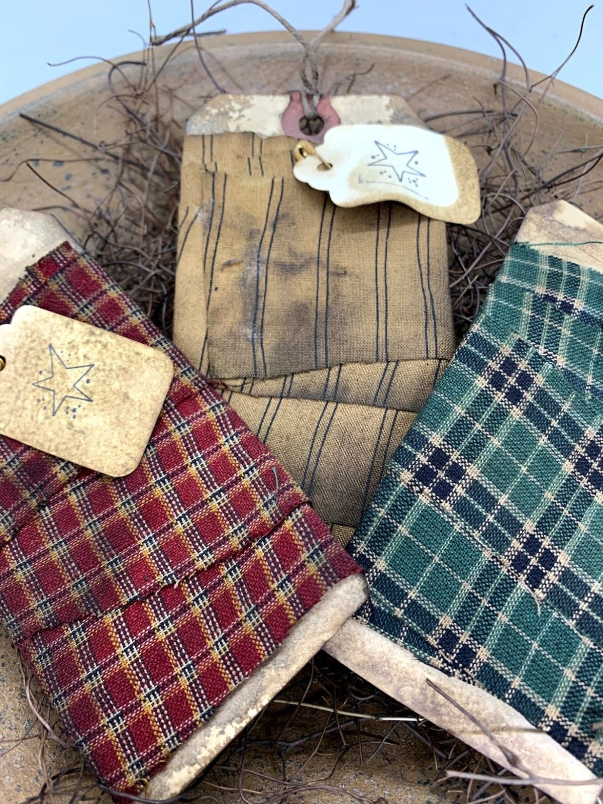 Primitive Country Cinnamon Scented Fabric Sample Bowl Fillers 3 pc set Homespun - The Primitive Pineapple Collection