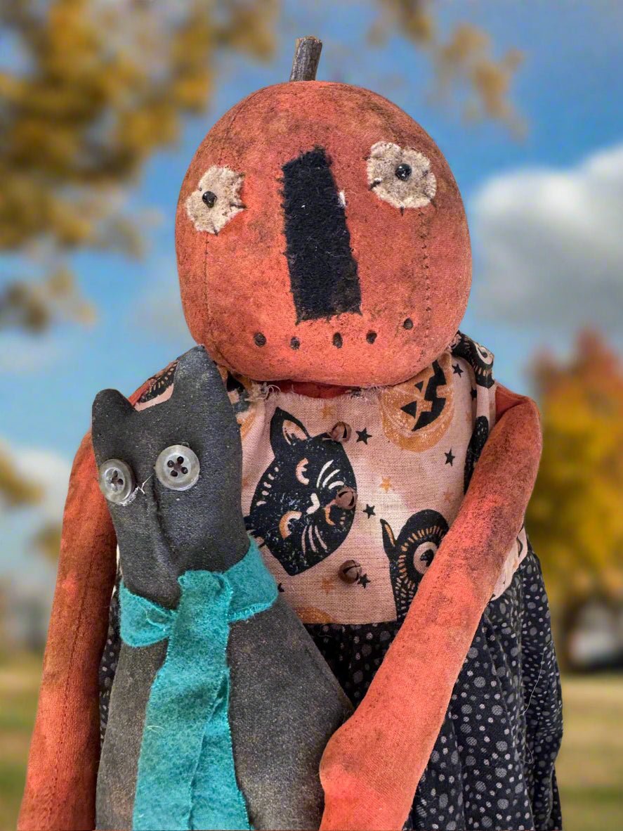 Handcrafted by Michelle Halloween Mrs Pumpkin Woman Doll w/ Cat - The Primitive Pineapple Collection