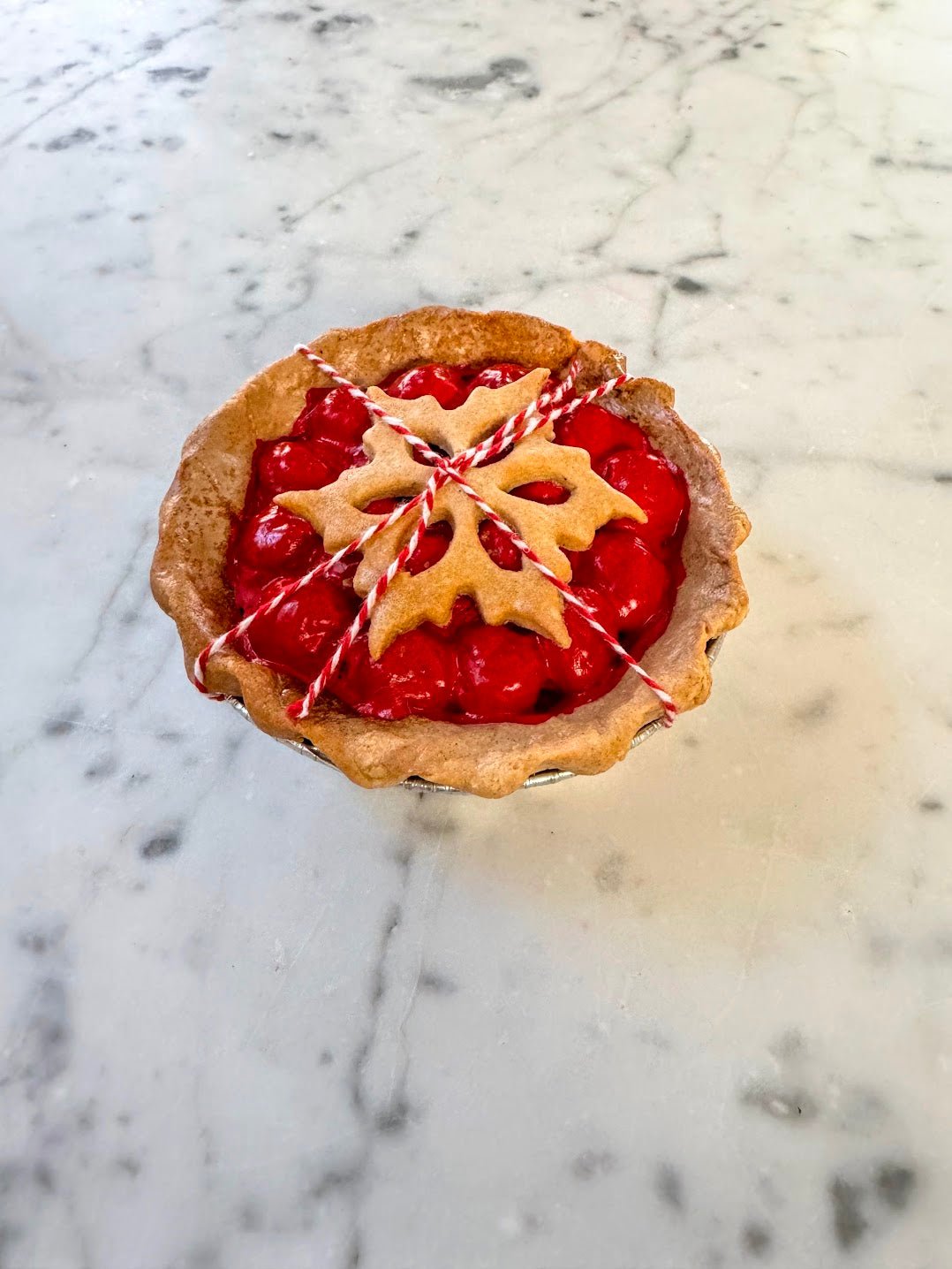Primitive Colonial Christmas 4” Cherry Snowflake Pie Choice of Scent - The Primitive Pineapple Collection