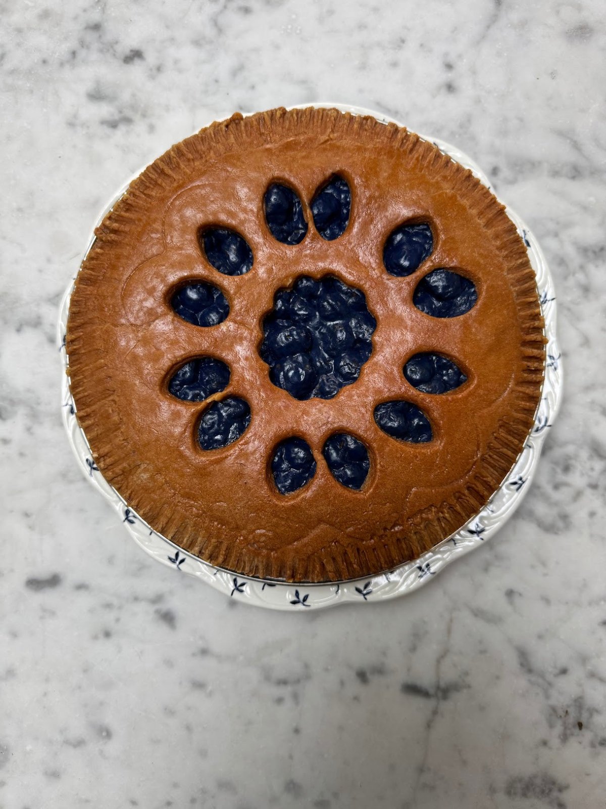 Primitive Colonial Handcrafted 9” Blueberry Pie Choice of Scent - The Primitive Pineapple Collection