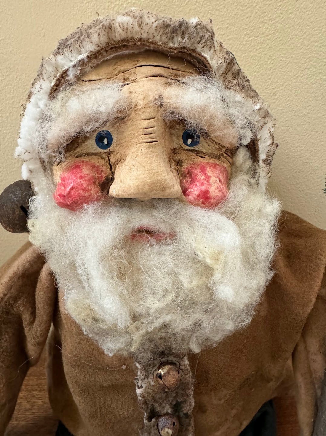 Primitive Handcrafted USA Christmas Sculpted Clay Beige Santa Doll w/ Tree 17" - The Primitive Pineapple Collection