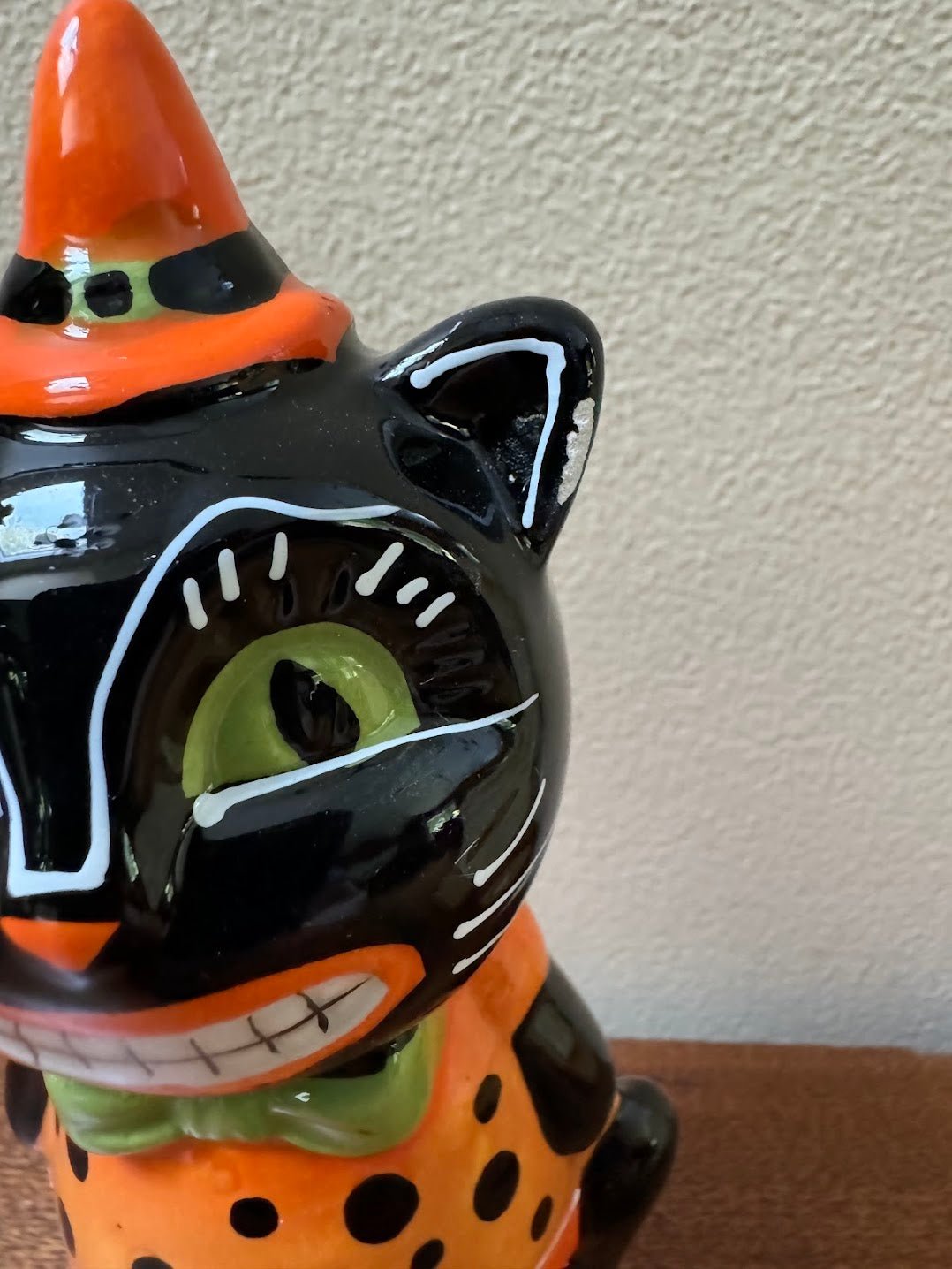 Primitive Folk Art Halloween 6.25 Inch Retro Look Black Cat Girl SLIGHT CHIP ON EAR - The Primitive Pineapple Collection