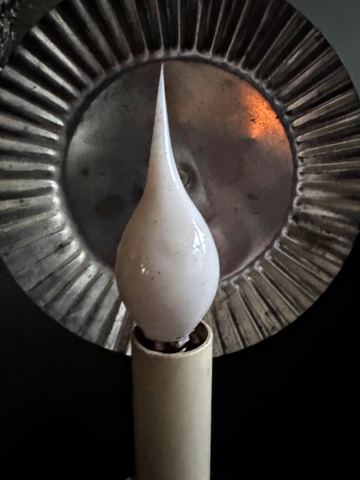 Primitive/Farmhouse 5 watt Rustic Cream Silicone Light Bulb - The Primitive Pineapple Collection