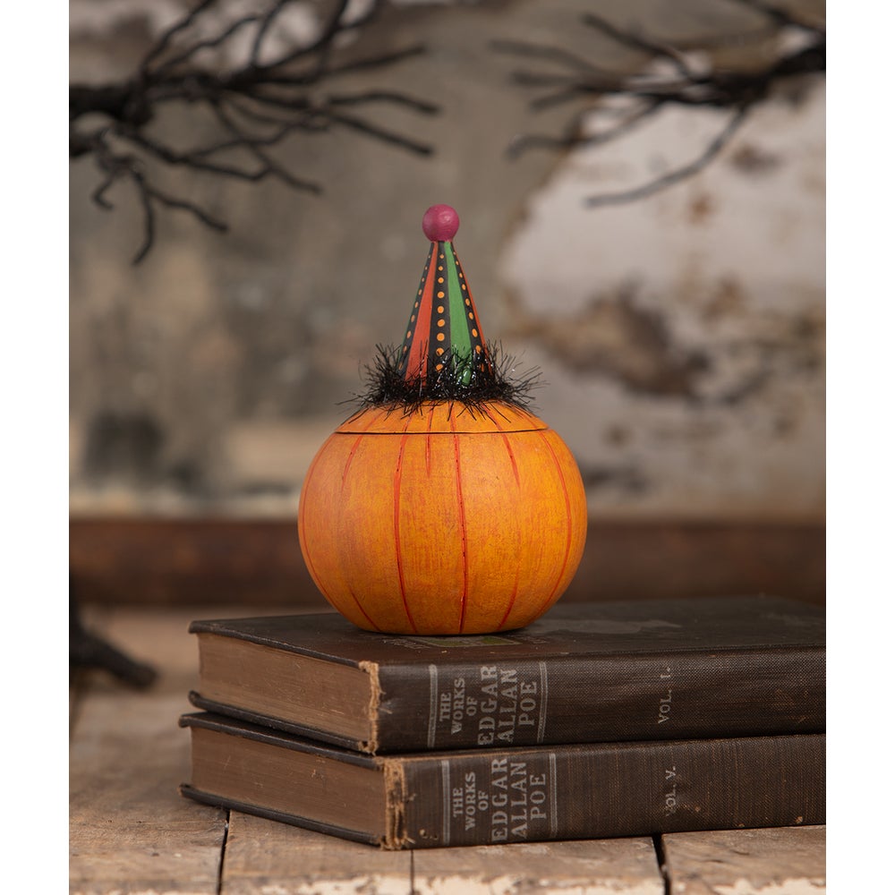 Bethany Lowe Halloween Jackie Yell - O - Ween Johanna Parker JP4030 - The Primitive Pineapple Collection