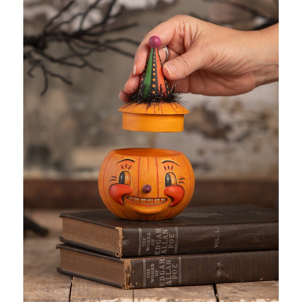 Bethany Lowe Halloween Jackie Yell - O - Ween Johanna Parker JP4030 - The Primitive Pineapple Collection