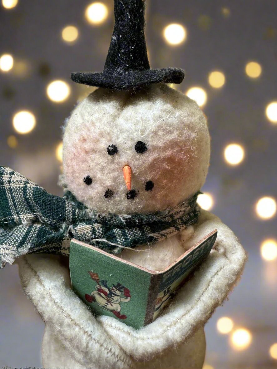 Christmas Handcrafted USA Mini 6” Caroling Frosty The Snowman - The Primitive Pineapple Collection