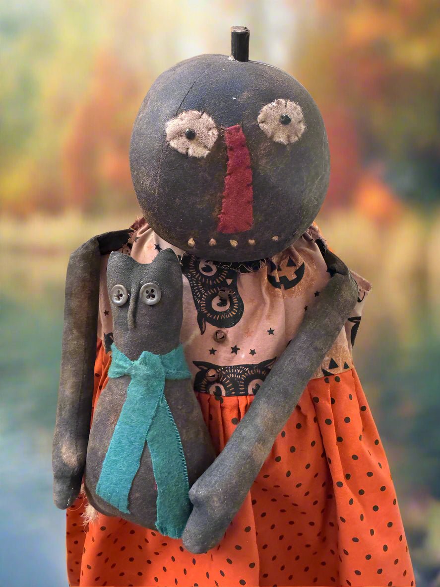 Handcrafted by Michelle Halloween Mrs Pumpkin Woman Doll w/ Cat - The Primitive Pineapple Collection