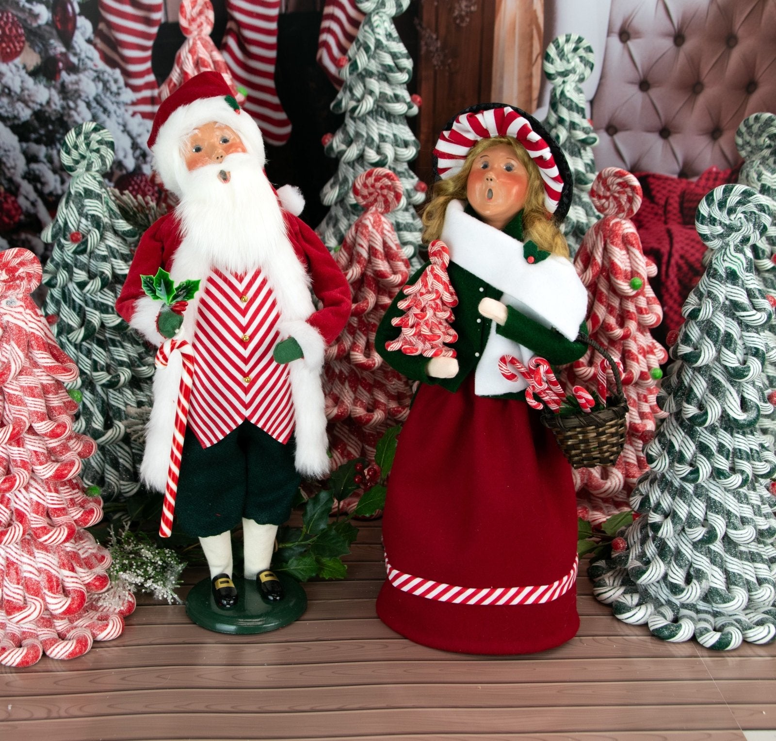 Primitive Colonial Byers Choice Christmas Peppermint Santa 3241 - The Primitive Pineapple Collection