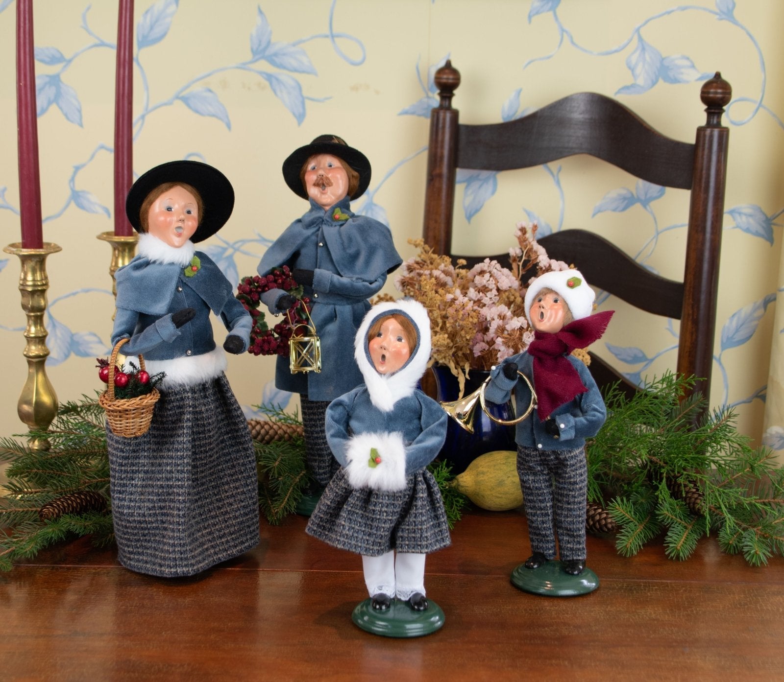 Byers Choice Carolers Christmas Davis Family Woman 1243W - The Primitive Pineapple Collection