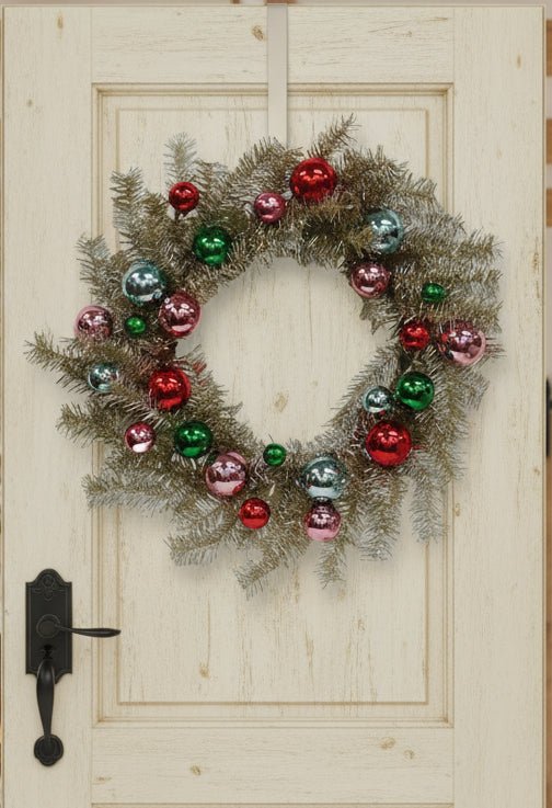 Retro Look Christmas 24" Platinum Tinsel & Bauble Wreath - The Primitive Pineapple Collection