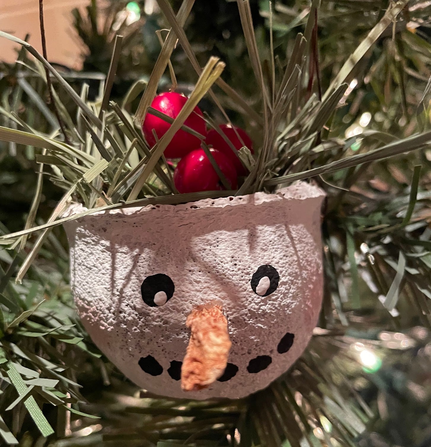 Handcrafted Colonial Christmas Snowman w/ Carrot Nose Ornament - The Primitive Pineapple Collection