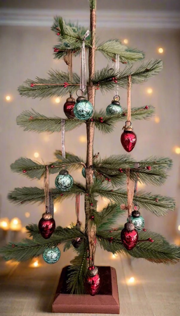 Christmas Handmade 1” Crackle Slate Heart Ornaments 6 pc Set - The Primitive Pineapple Collection