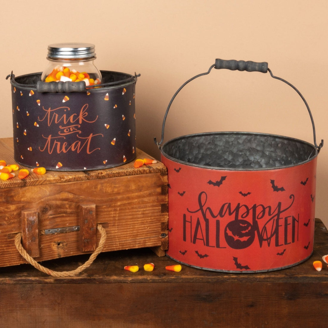Retro Look Halloween Metal Buckets w/ Handle 2pc Trick or Treat - The Primitive Pineapple Collection