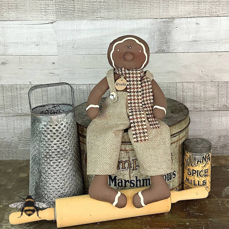 Honey and Me Christmas Sprinkle the Gingerbread Man w/ Overalls 12" - The Primitive Pineapple Collection