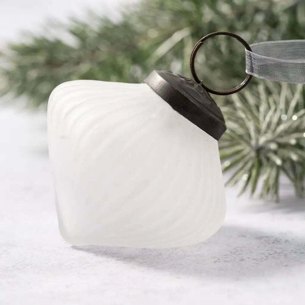Christmas Handmade 2" Medium Glass Kite Shaped Christmas Bauble - The Primitive Pineapple Collection
