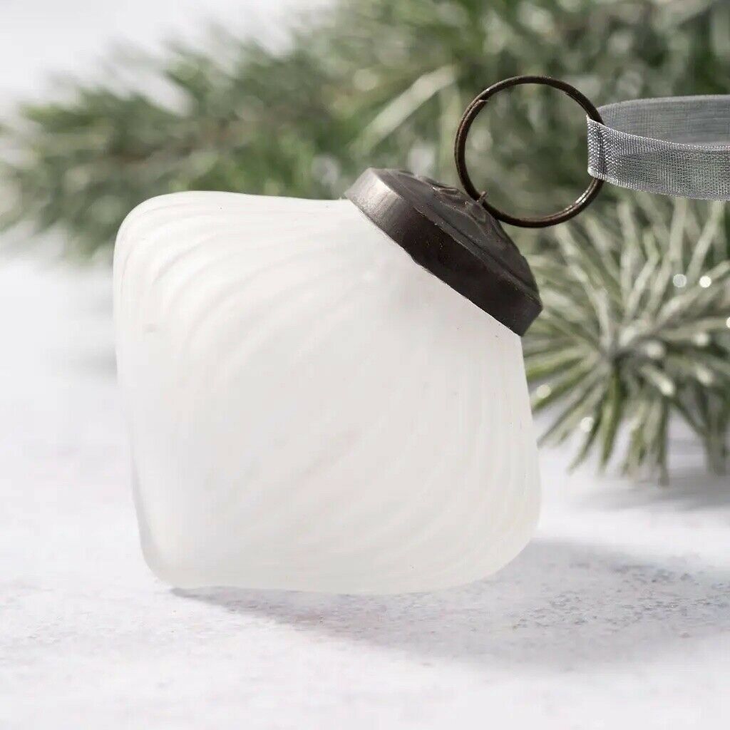 Christmas Handmade 2" Medium Glass Kite Shaped Christmas Bauble - The Primitive Pineapple Collection
