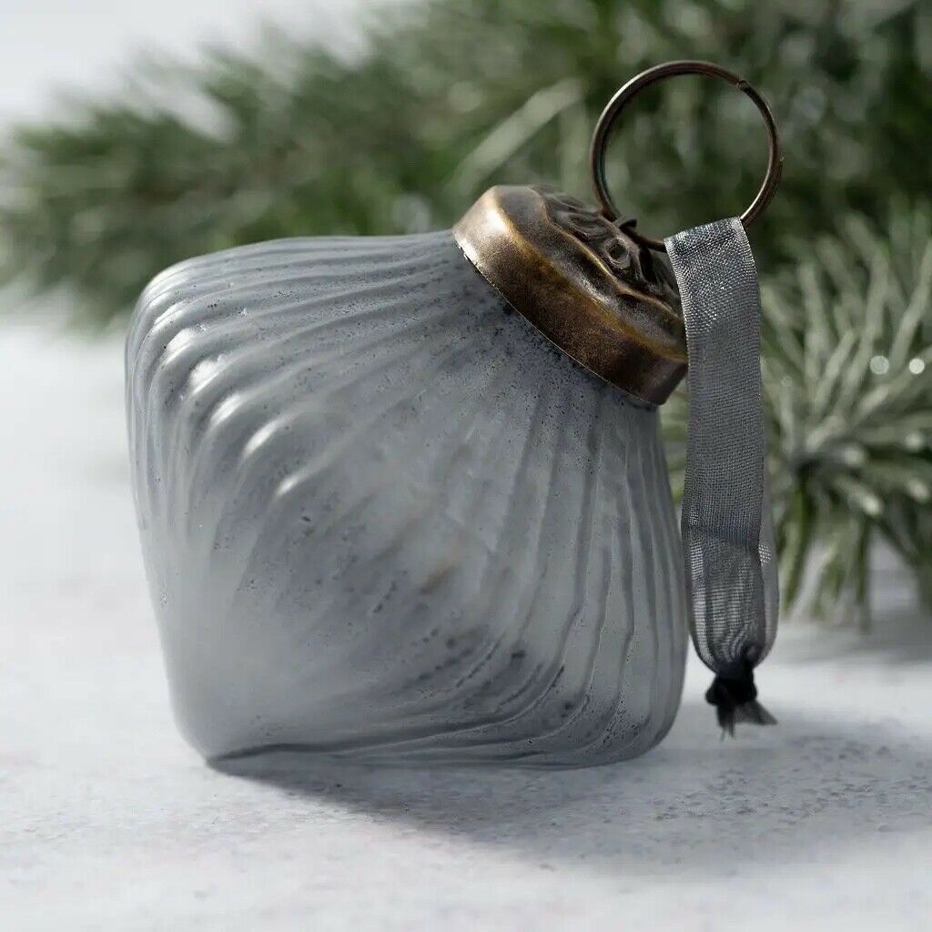 Christmas Handmade 2" Medium Glass Kite Shaped Christmas Bauble - The Primitive Pineapple Collection