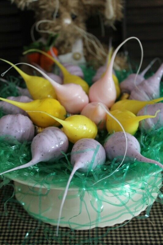 Primitive/Farmhouse 3 pc 4 watt Spring Pastel Yellow/Pink/Blue Silicone Bulbs - The Primitive Pineapple Collection