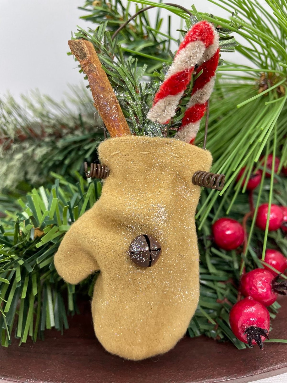 Christmas Mini Mitten w/ Greens, Cinnamon Stick and Candy Cane Ornie 5.5" - The Primitive Pineapple Collection