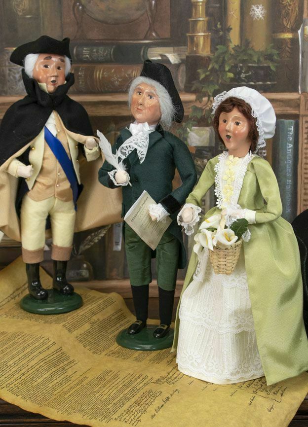 Primitive Colonial Byers Choice Alexander Hamilton Caroler 569 - The Primitive Pineapple Collection