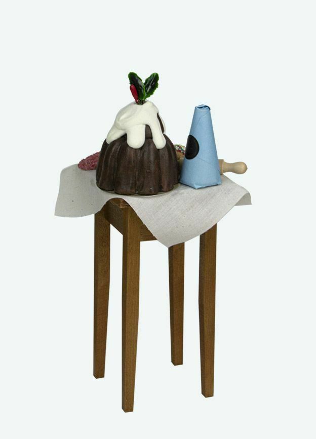 Byers Choice New Colonial Baking Santa 3223 Authorized Dealer - The Primitive Pineapple Collection